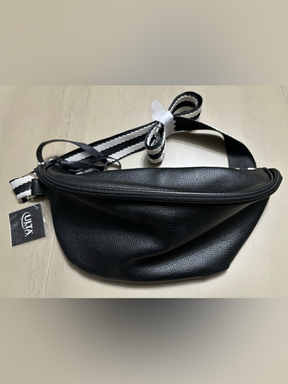 ULTA BEAUTY Vegan Leather Black Sling Bag Fanny Pack Zipper Purse